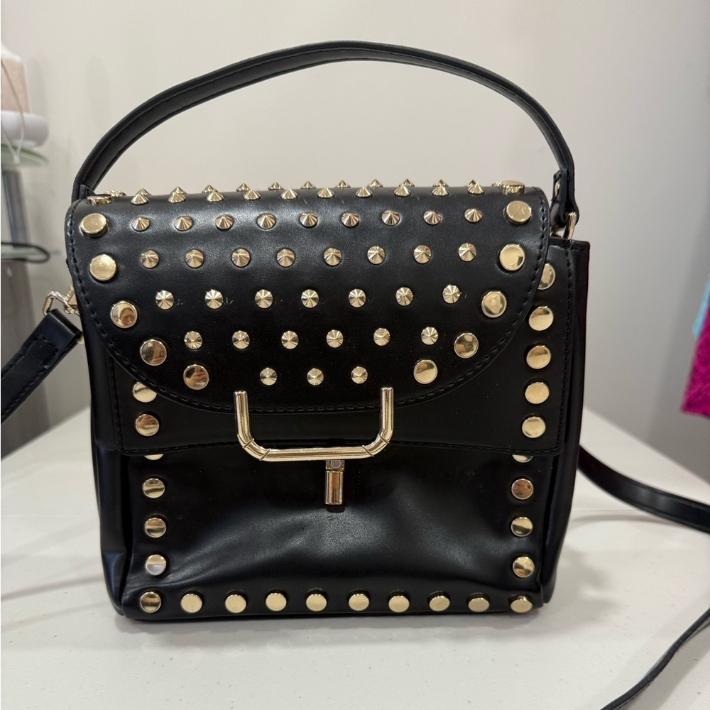 Zara Faux leather crossbody bag with removable strap The magnet came off Photo - Picture 2 of 9